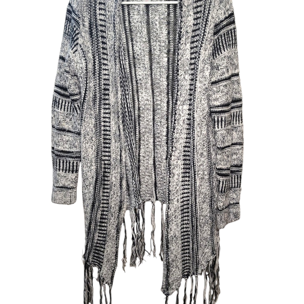 Women's Black and Gray Knit Sweater